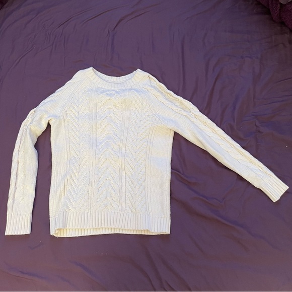 LOFT Cold Shoulder Cable Knit Sweater in Cream Size S - Picture 3 of 6